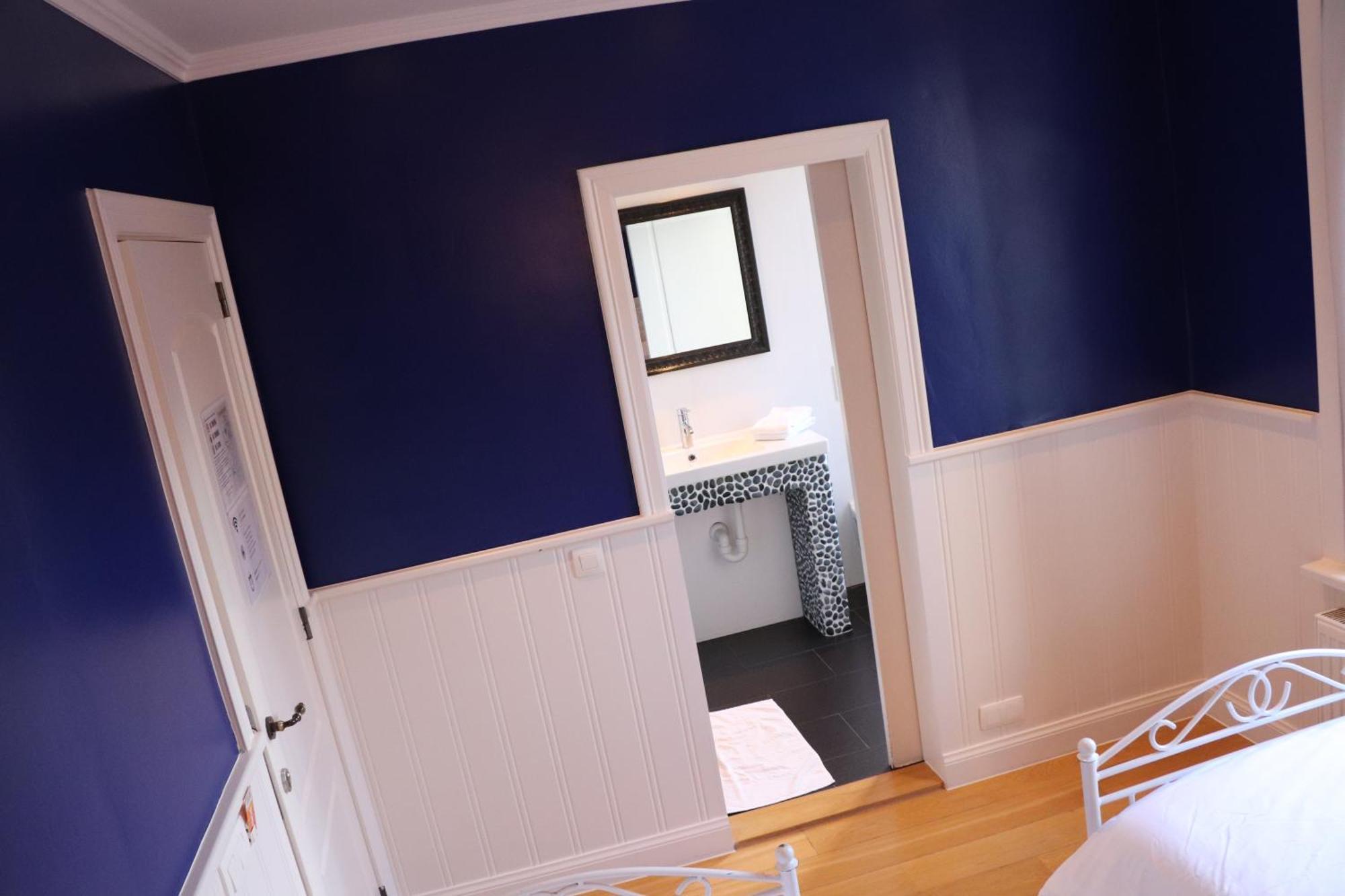 Hostel Lybeer Private Rooms Just For Two! Brugge Rom bilde