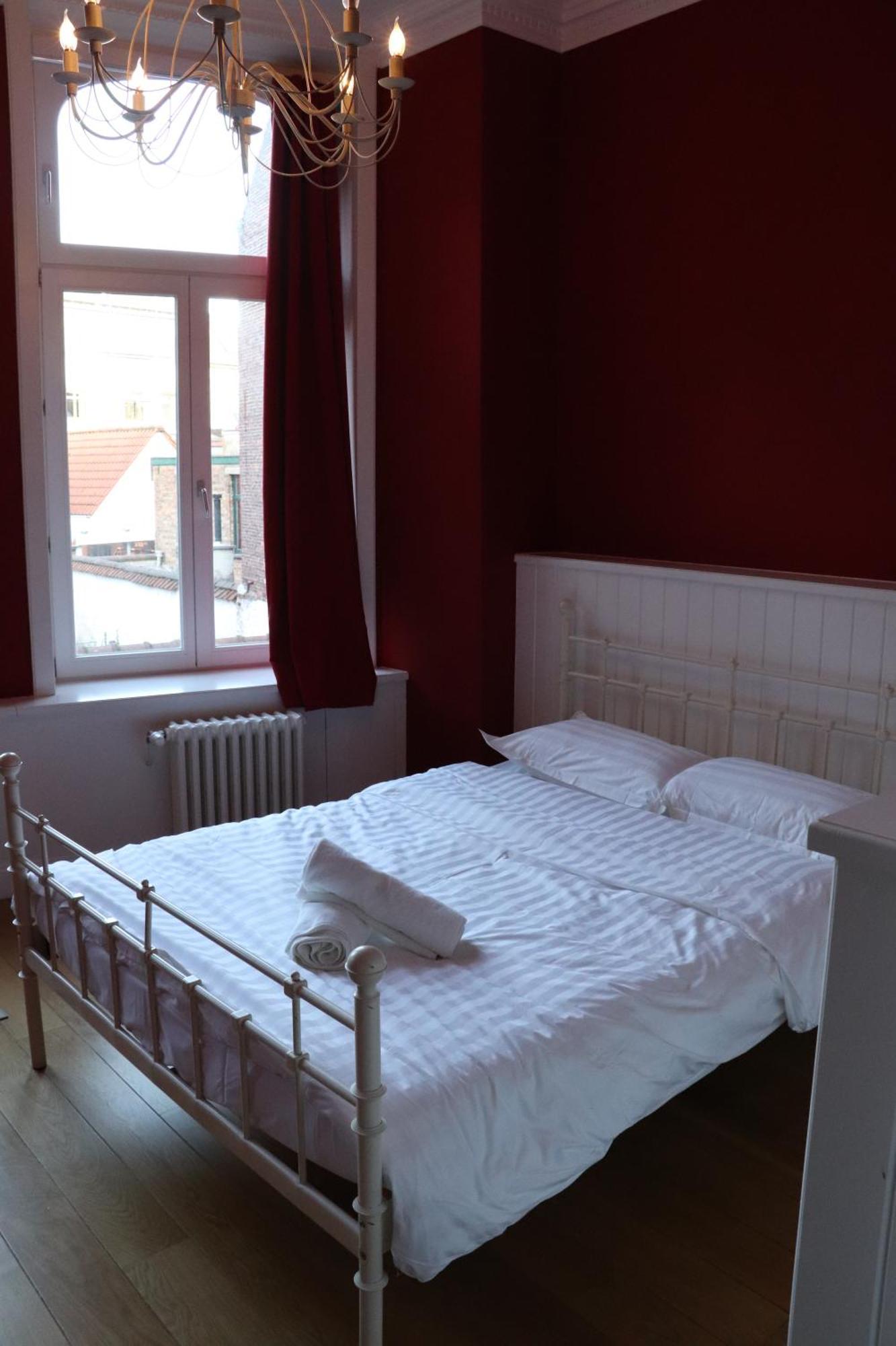 Hostel Lybeer Private Rooms Just For Two! Brugge Rom bilde